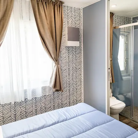 Hu Mare مكان تخييم Eraclea